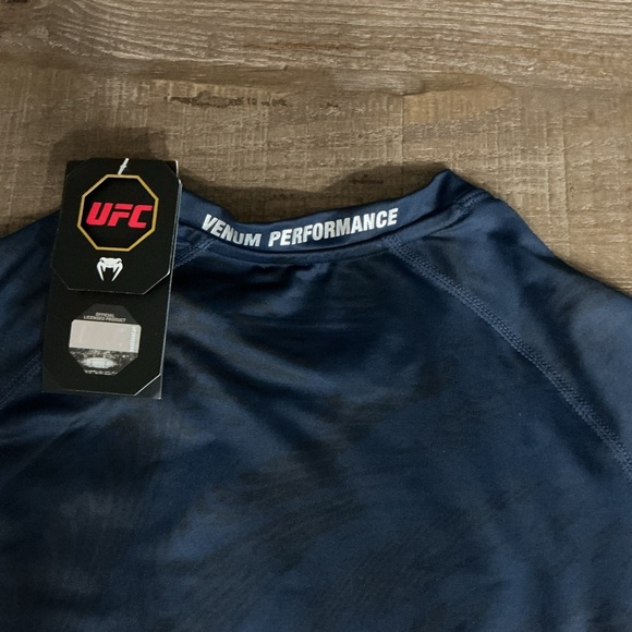 UFC Men’s Fusion Venus Authentic Fight Week Long Sleeve Rash guard Oceanic Blue - Picture 10 of 11